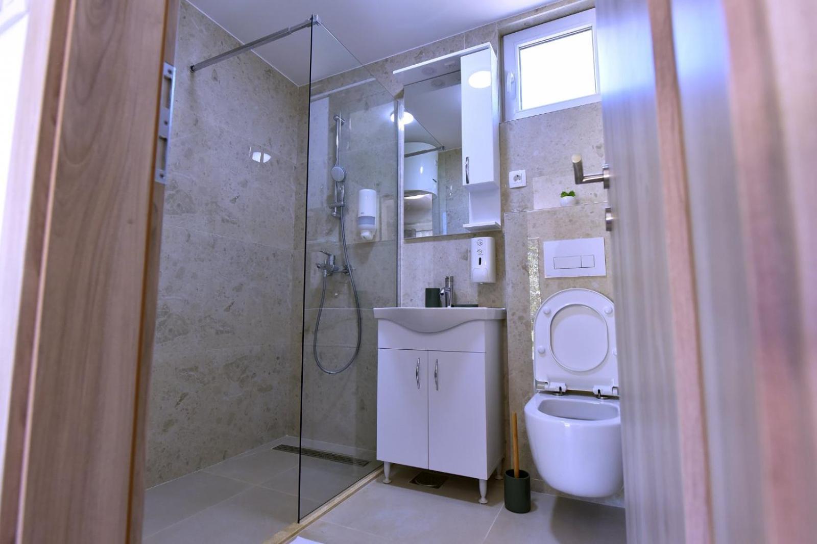 Airport Apartments Tri Hrasta Podgorica Extérieur photo